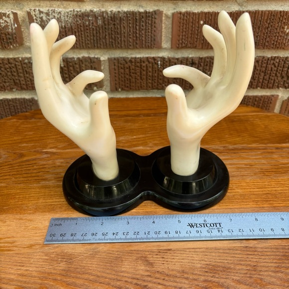 Vintage 1990 E & B Giftware Double Mannequin HANDS Jewelry Ring Photo Display - Picture 4 of 6